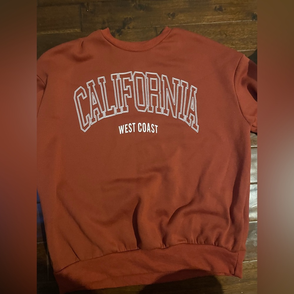 sweatshirt pull over